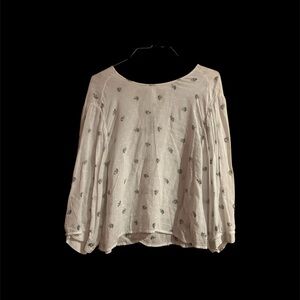 Chic White Blouse with Gray Seashells